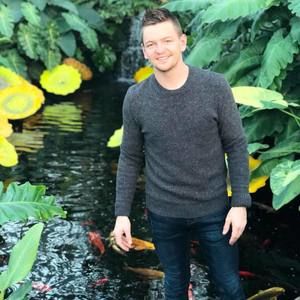 Meet your Posher, Chris